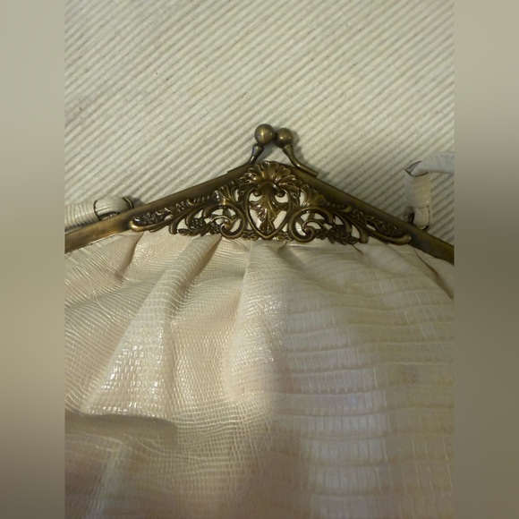 Vintage 1950s Fancy Nancy Atlanta White Faux Lizard Frame Handbag - Picture 10 of 11